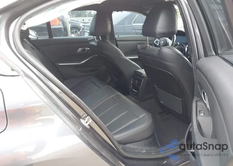 2022 BMW 330I z USA, uszkodzony, nr VIN 3MW5R1J04N8C35611